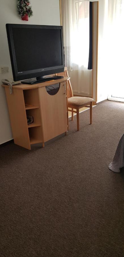 Happy Apartment *